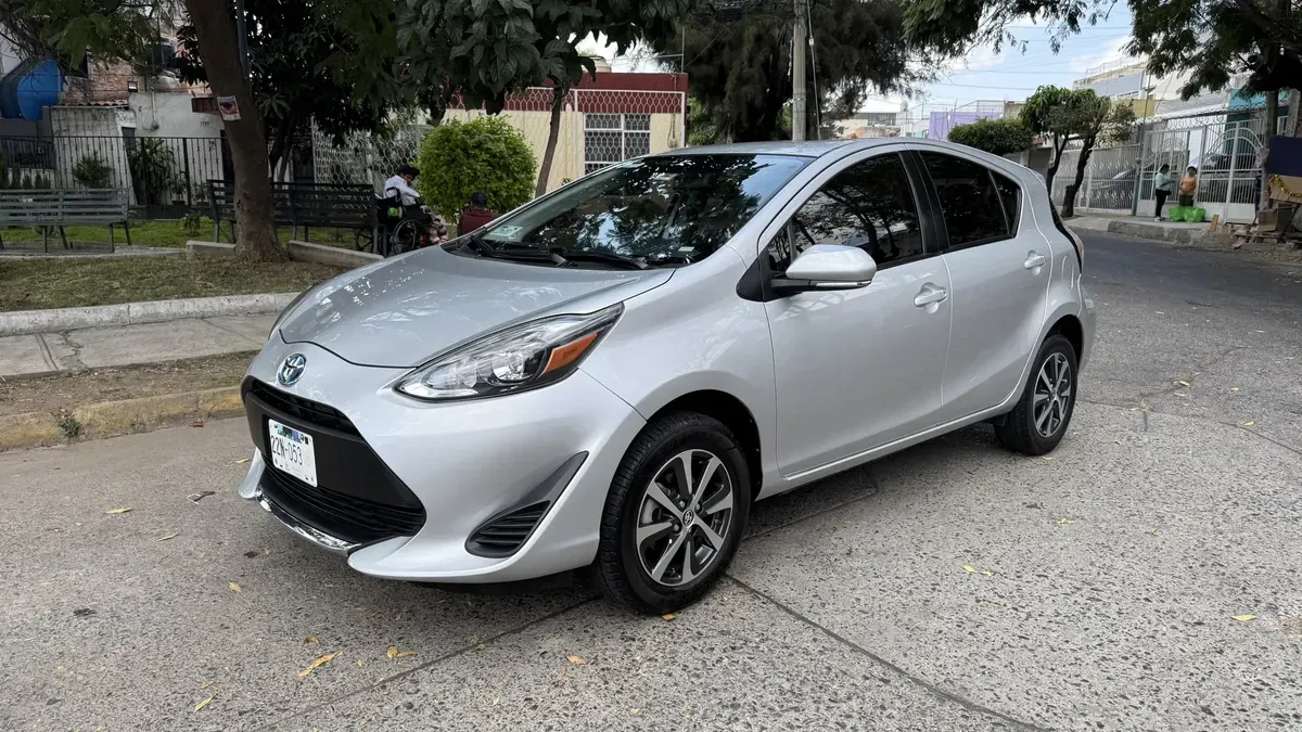 Toyota Prius C 2021